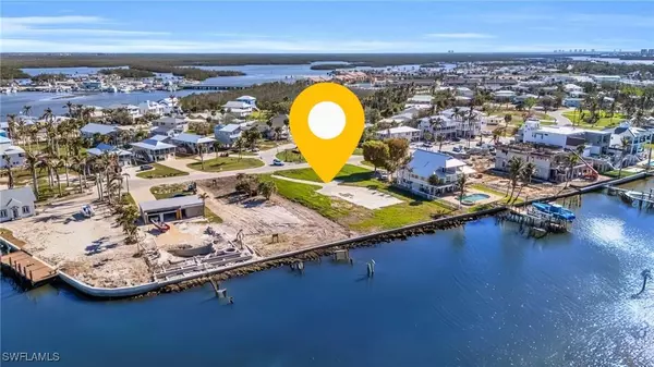 932 San Carlos DR, Fort Myers Beach, FL 33931