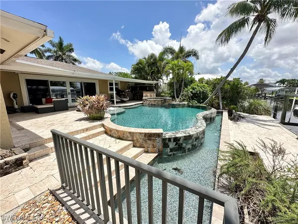 Fort Myers, FL 33919,1010 Edgemere DR