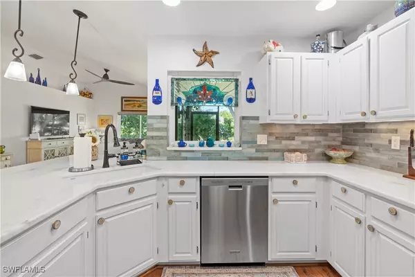 Fort Myers, FL 33967,9967 Country Oaks DR