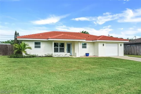9807 Kentucky ST, Bonita Springs, FL 34135