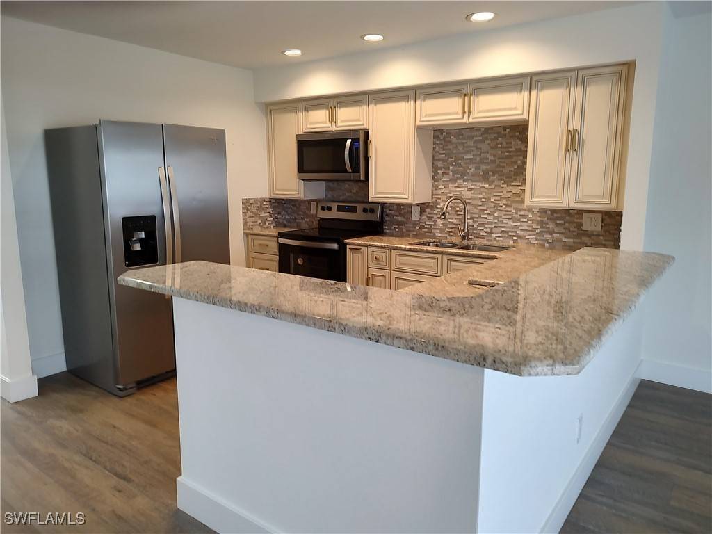 4520 SE 6th PL #2B, Cape Coral, FL 33904