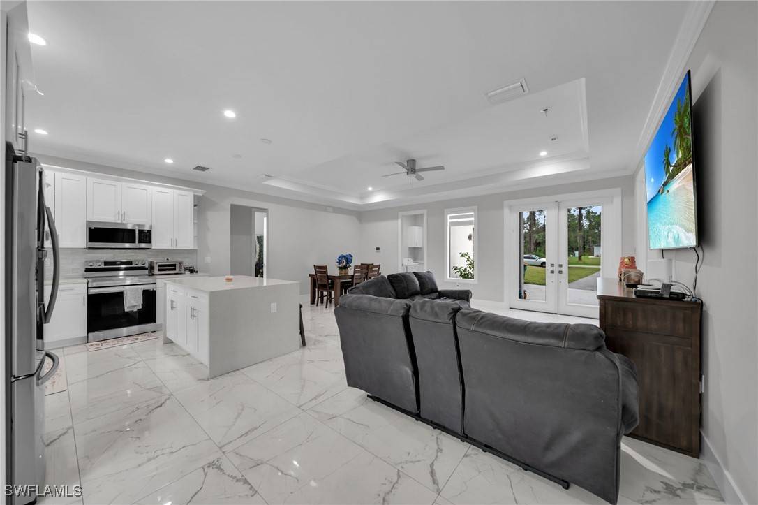 Naples, FL 34117,4267 4th AVE SE