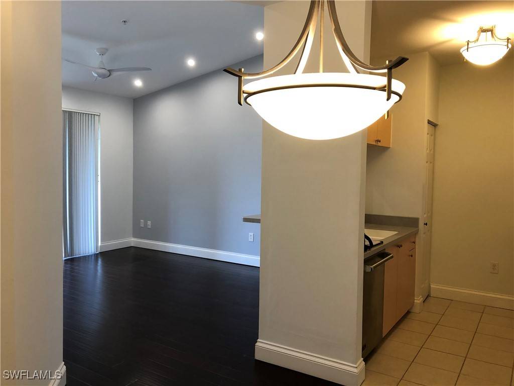 1180 Reserve WAY #302, Naples, FL 34105