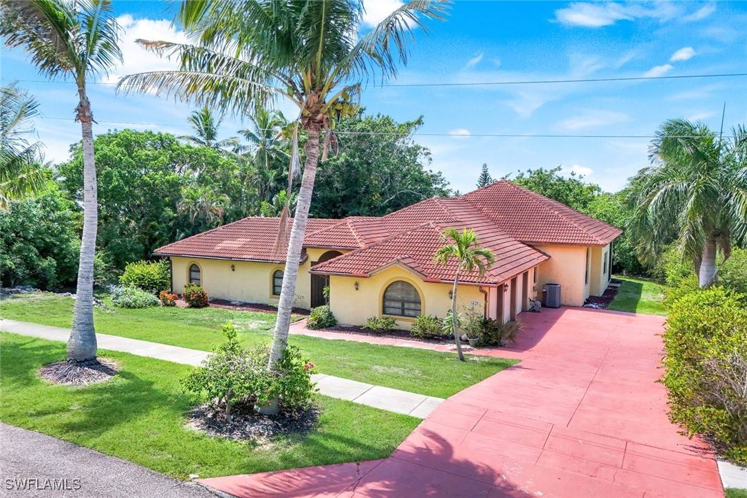 1841 Olds CT, Marco Island, FL 34145