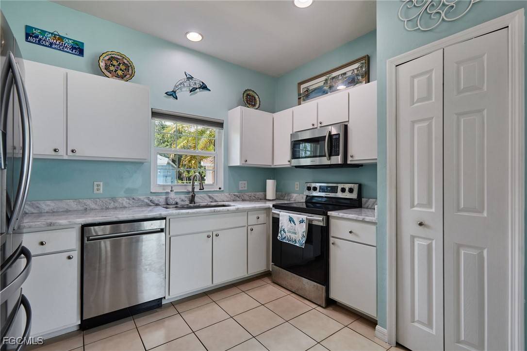Estero, FL 33928,10700 Pearl Bay CIR