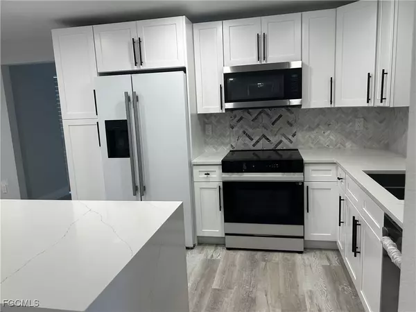 Fort Myers, FL 33905,319 Arlington AVE