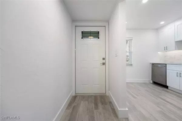 Fort Myers, FL 33907,1830 Brantley RD #A2