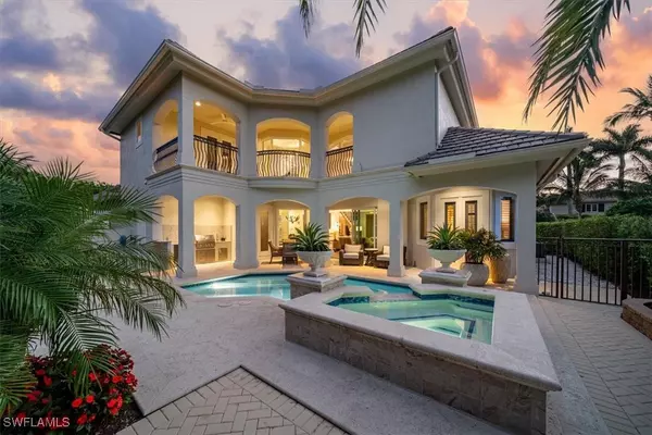 Naples, FL 34102,33 3RD ST S