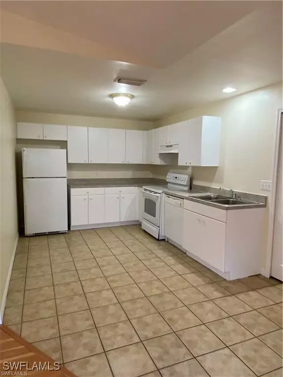 Fort Myers, FL 33905,3759 Kemper ST