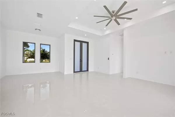 Punta Gorda, FL 33955,16322 Nogales CT