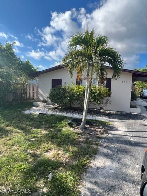 Naples, FL 34108,690 109th AVE N