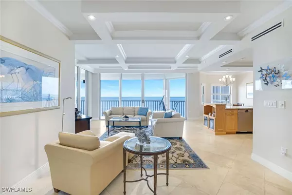 9577 Gulf Shore DR #801, Naples, FL 34108