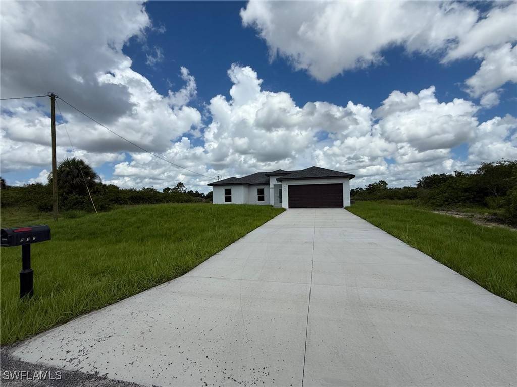 Lehigh Acres, FL 33974,937 Grant BLVD