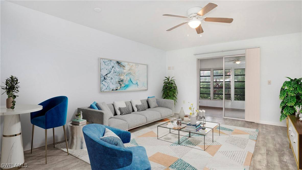 600 Valley Stream DR #I, Naples, FL 34113