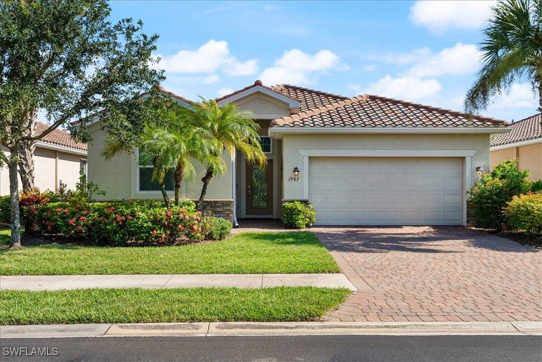 1987 Fairmont LN, Naples, FL 34120