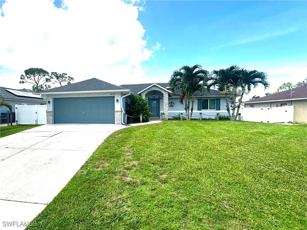 4625 Catalina LN, Bonita Springs, FL 34134