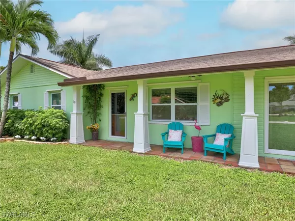 Bonita Springs, FL 34134,28235 Meadowlark LN