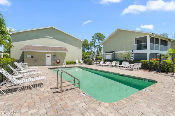 251 Quail Forest BLVD #102, Naples, FL 34105