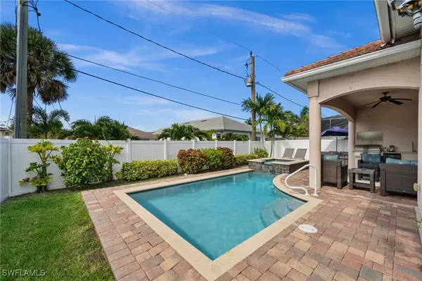 Naples, FL 34108,618 103rd AVE N