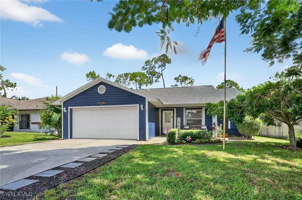 Naples, FL 34112,6005 Hollow DR