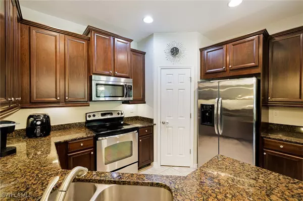 Estero, FL 34135,23421 Alamanda DR #204