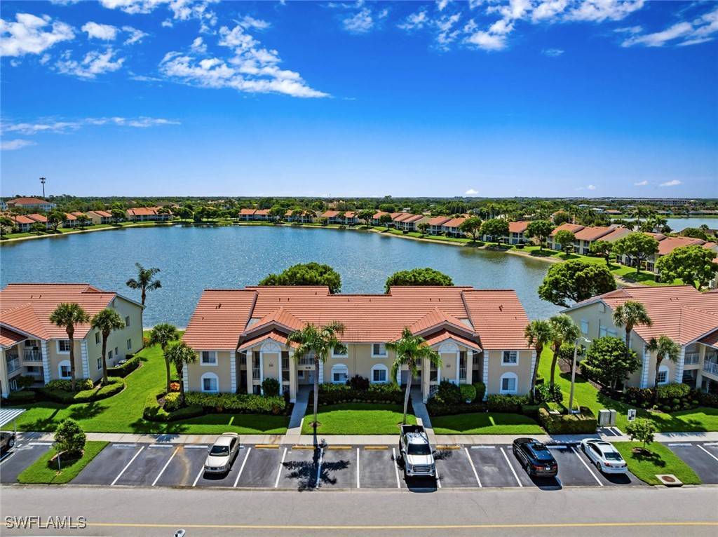 7712 Jewel LN #204, Naples, FL 34109