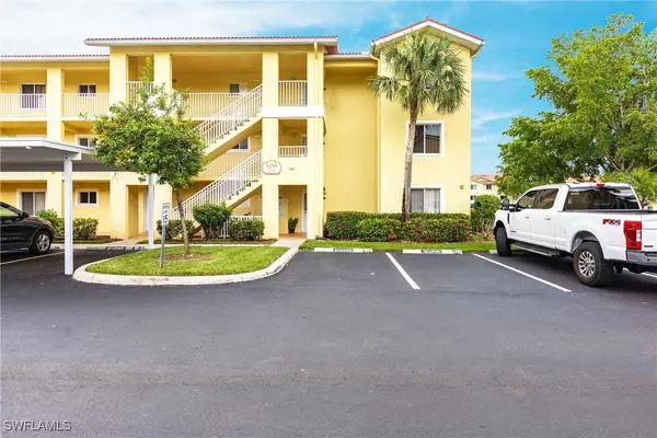 8298 Key Royal LN #421, Naples, FL 34119