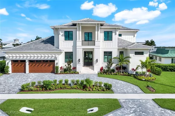 960 Iris CT, Marco Island, FL 34145