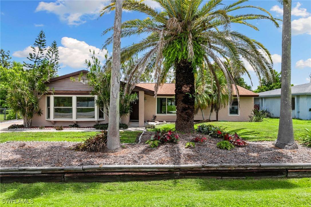 19085 Coconut RD, Fort Myers, FL 33967