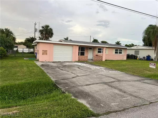 160 Brooks RD, North Fort Myers, FL 33917
