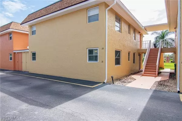 Naples, FL 34103,1400 POMPEI LN #21A