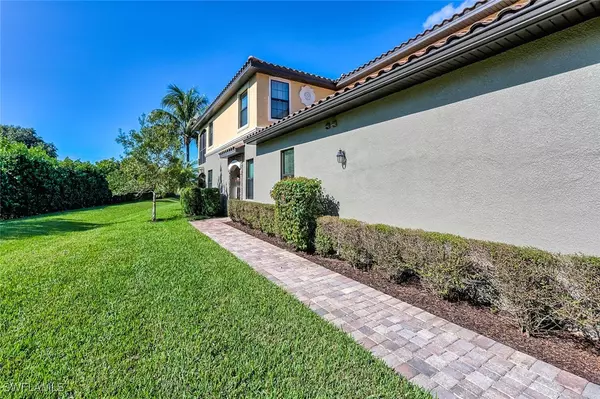 Naples, FL 34113,9512 Napoli LN #101