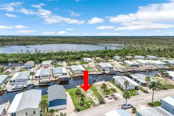 Fort Myers Beach, FL 33931,17841 Peppard DR