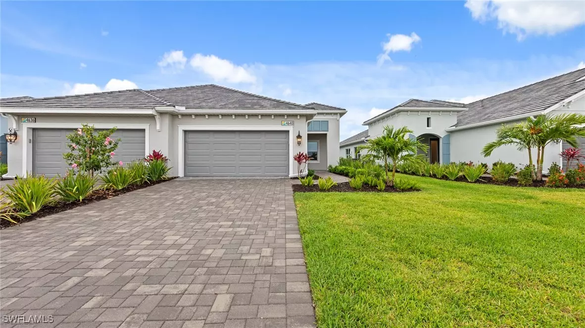 Naples, FL 34120,4592 SkySail DR