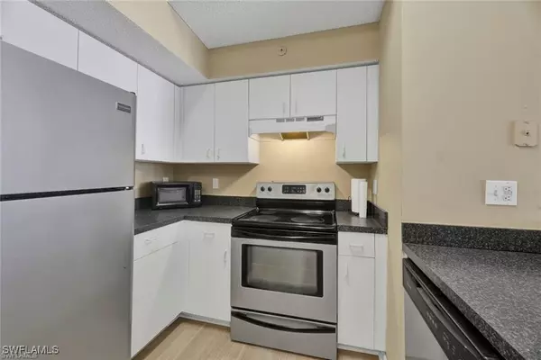 Fort Myers, FL 33912,13521 Eagle Ridge DR #121