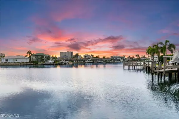 Marco Island, FL 34145,1020 Dill CT