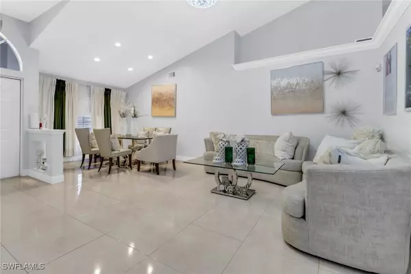 Naples, FL 34112,3579 Kent DR