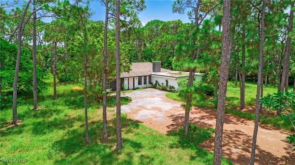 6640 Trail BLVD, Naples, FL 34108