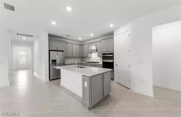 North Fort Myers, FL 33917,7601 Paradise Tree DR