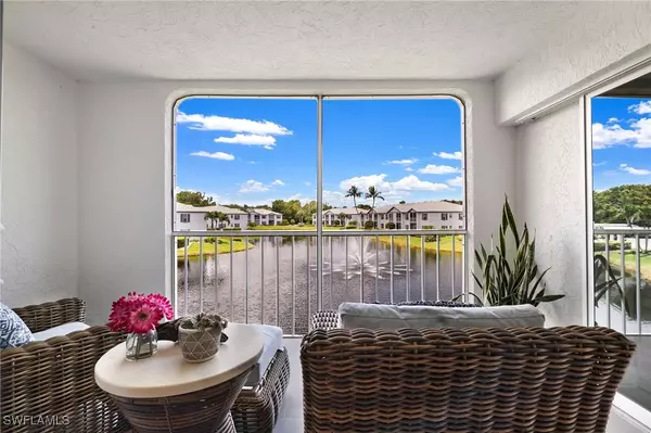 864 Tanbark DR #203, Naples, FL 34108