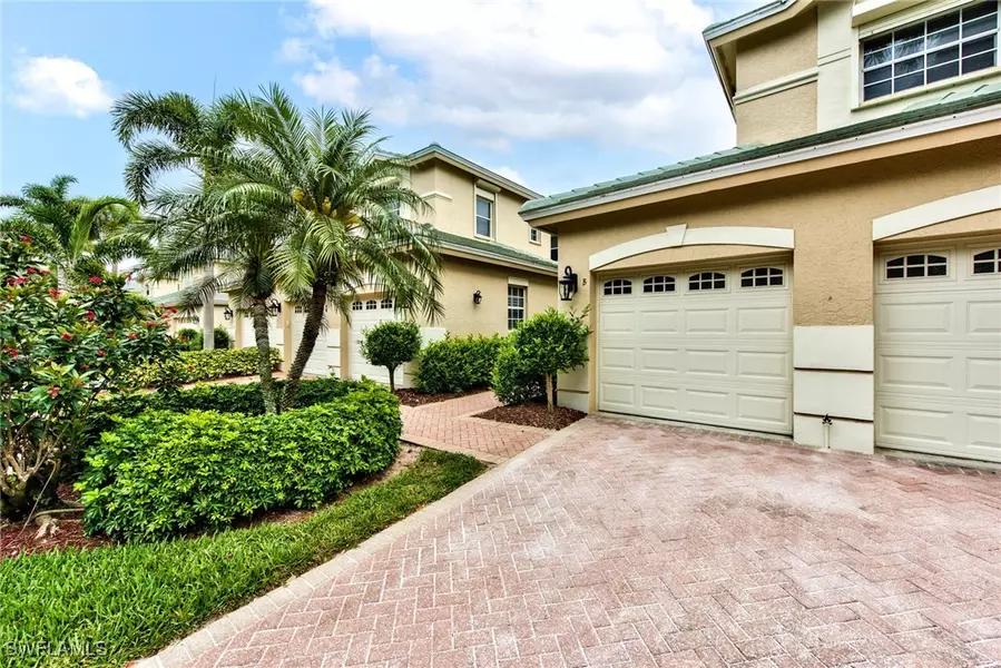 638 Vintage Reserve CIR #2-B, Naples, FL 34119