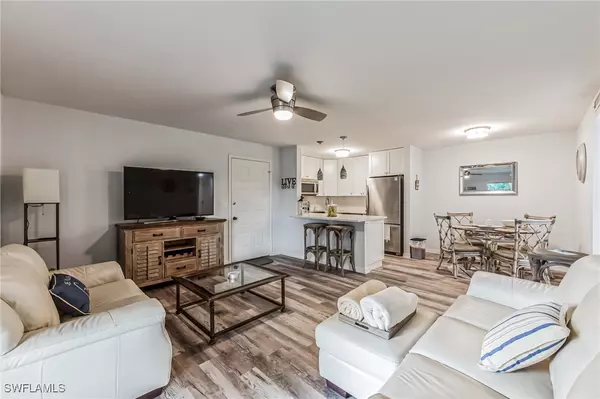 Fort Myers, FL 33919,8081 S Woods CIR #10