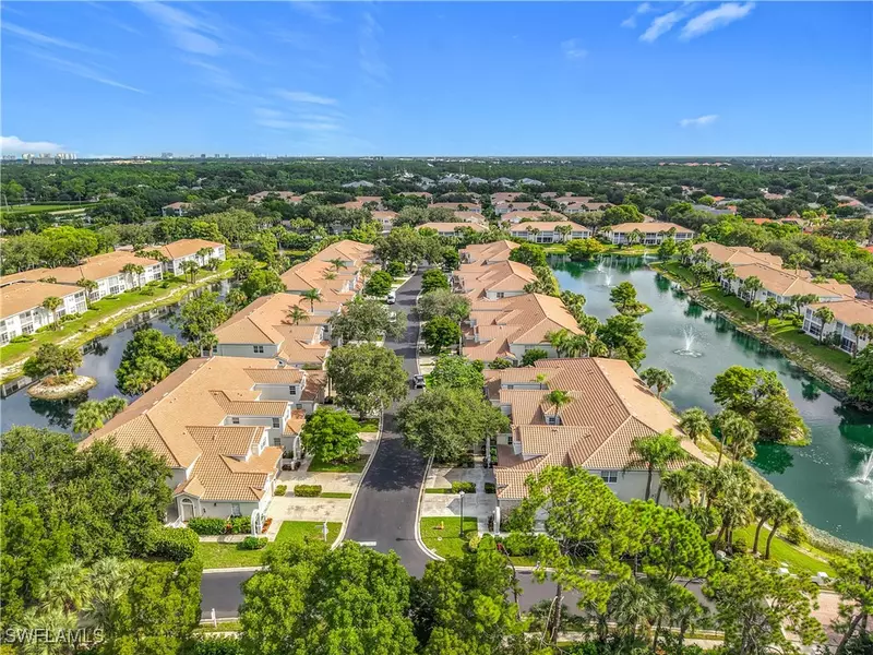6834 LANTANA BRIDGE RD #102, Naples, FL 34109