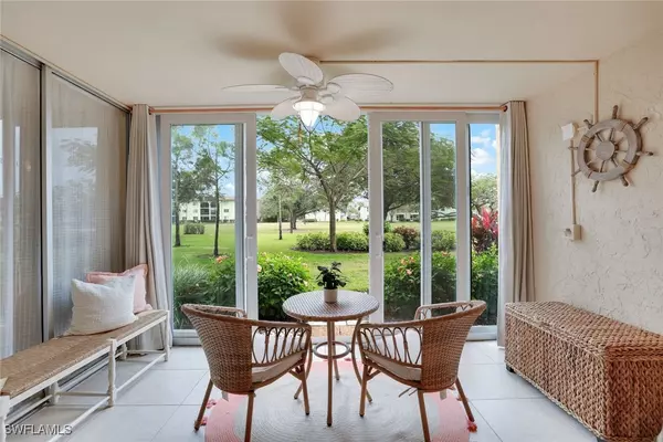 1086 Forest Lakes DR #9107, Naples, FL 34105