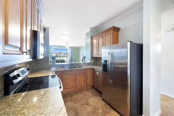 Naples, FL 34104,360 Robin Hood CIR #102
