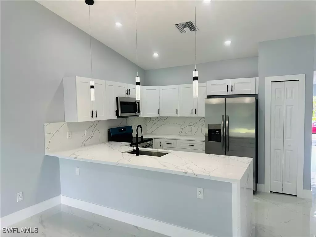 Lee, FL 33973,2501 HIGHTOWER AVE S