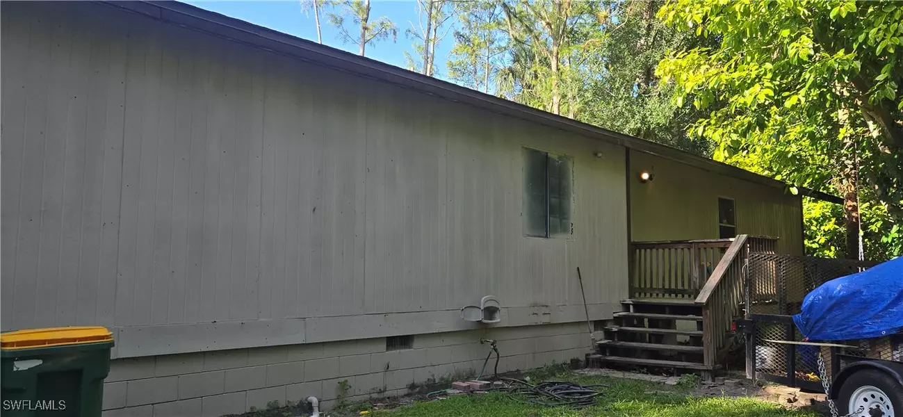 1330 27th ST SW, Naples, FL 34117