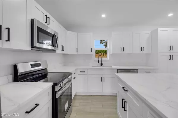Naples, FL 34116,4448 18th AVE SW