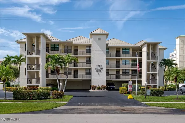 1000 Swallow AVE #12, Marco Island, FL 34145