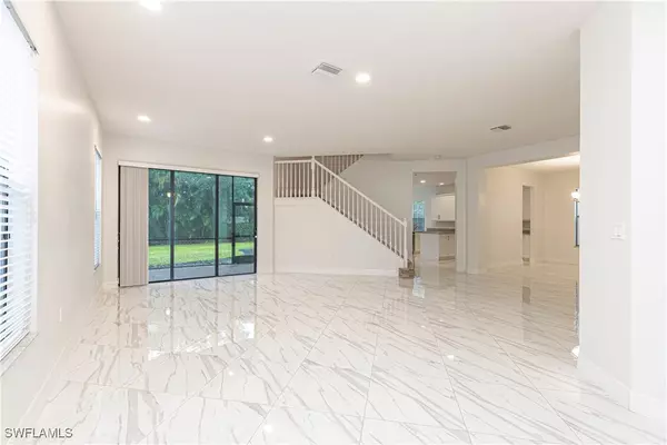 Naples, FL 34109,13852 Luna DR